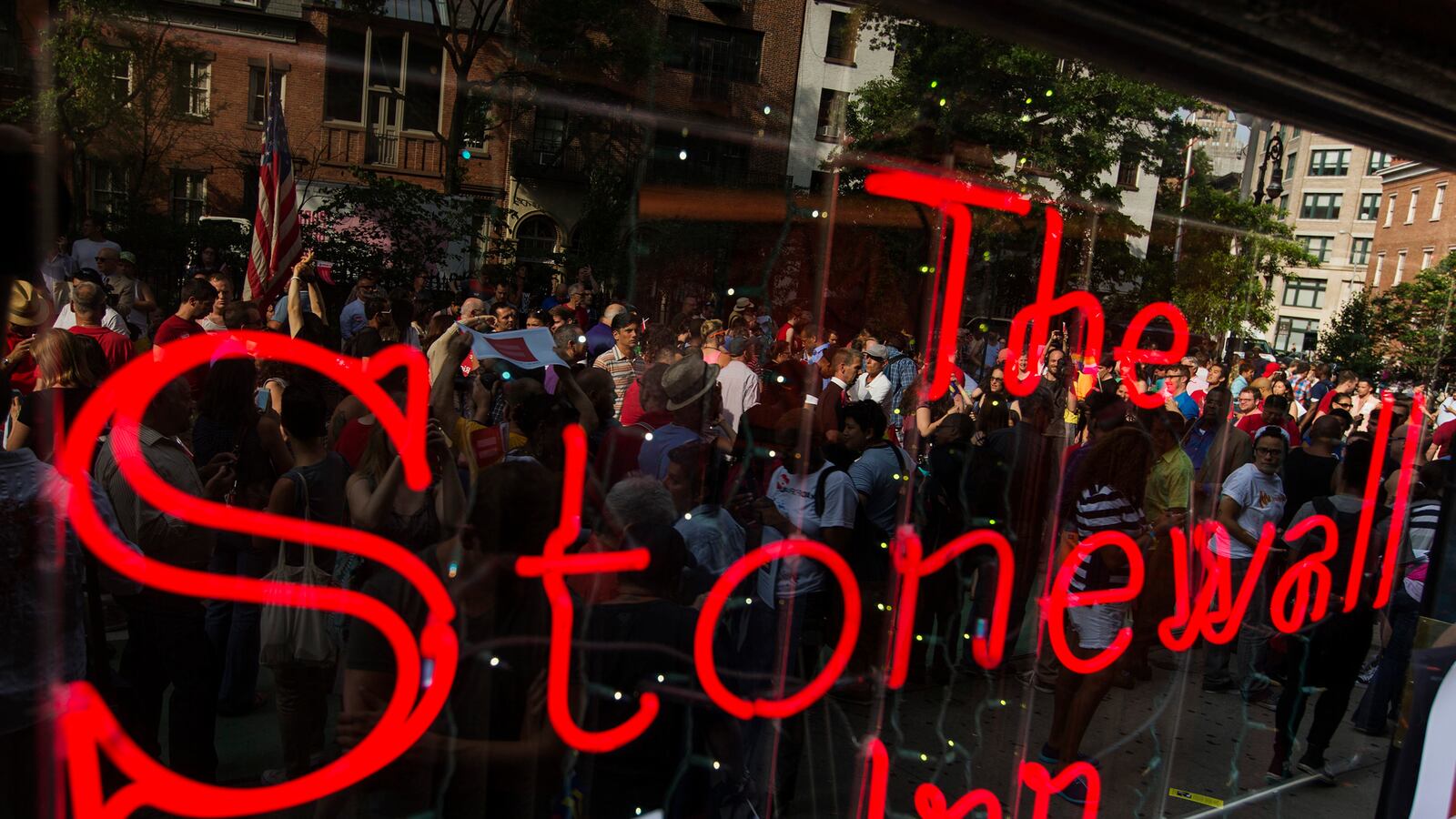 cheats/2015/06/23/nyc-designates-stonewall-inn-as-landmark/150529-Stonewall-inn-cheat_pjwbrt