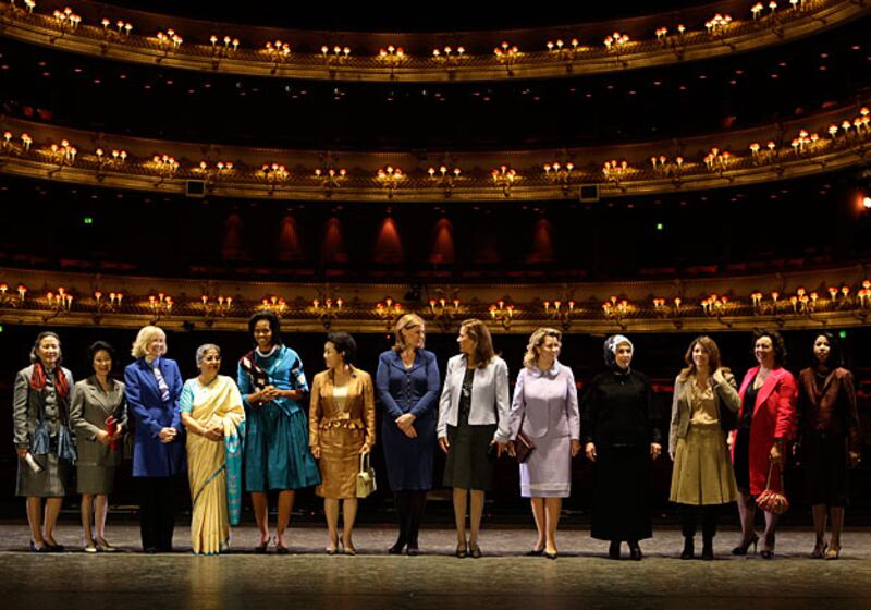 galleries/2009/04/23/the-first-100-outfits/michelle-obama-6_fwyx4a