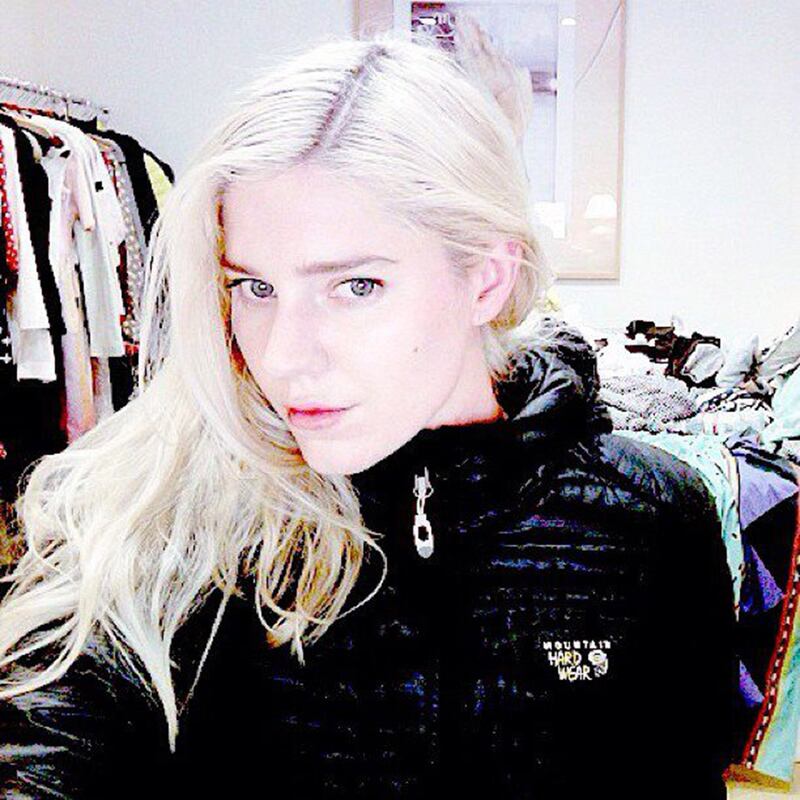 galleries/2013/10/18/national-selfie-portrait-gallery/selfie-cortright_dsbr3p
