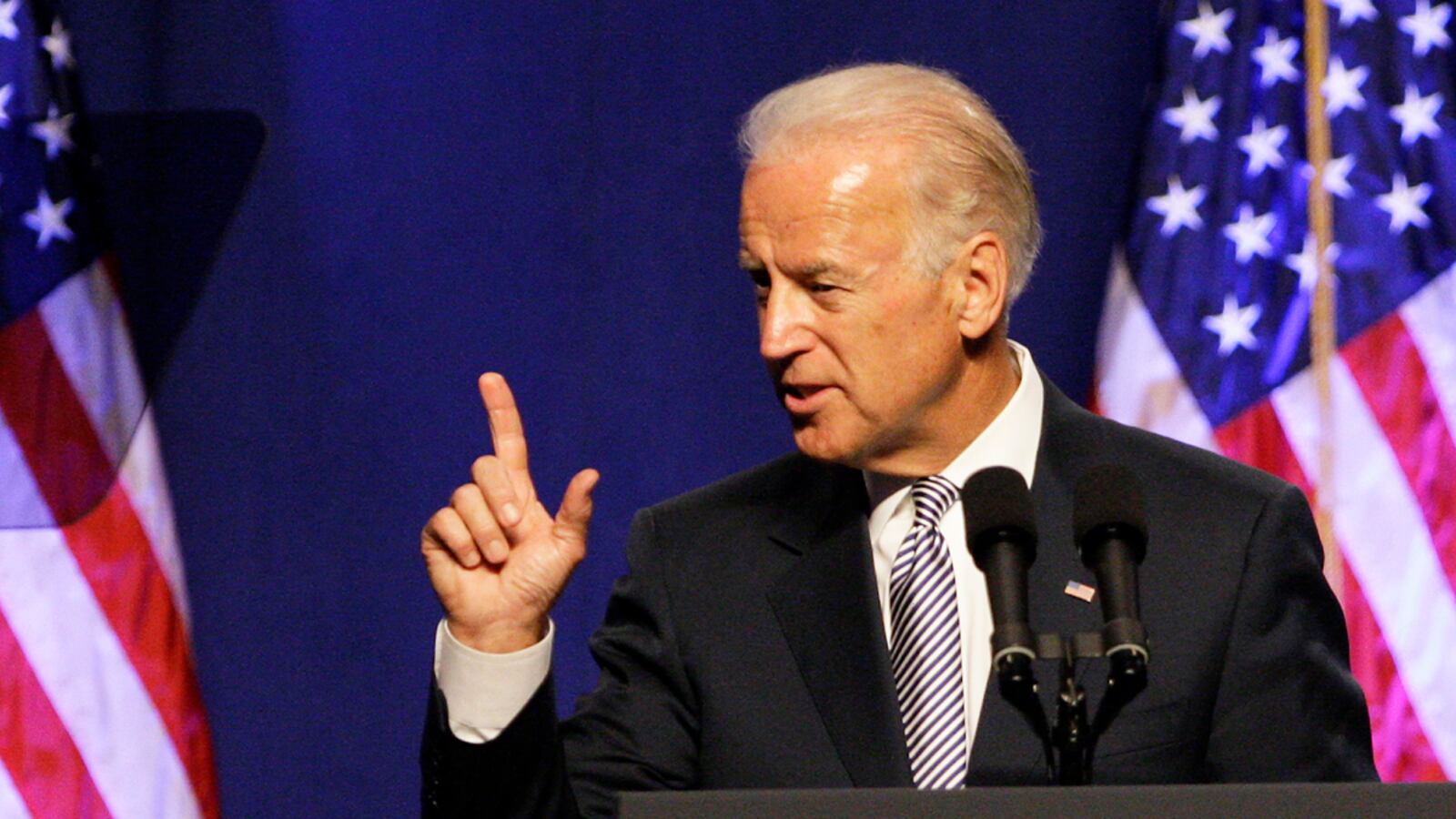 cheats/2011/08/01/biden-calls-tea-partiers-terrorists/debt-players-biden_b4xwrb