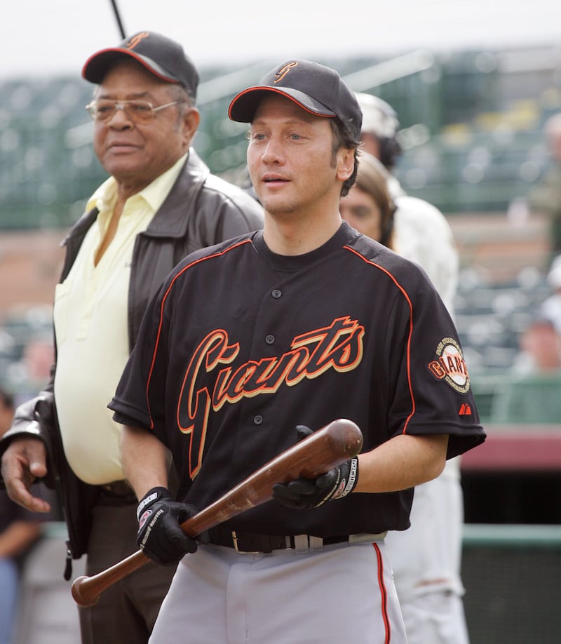 galleries/2012/10/27/eminem-zooey-deschanel-more-celebrity-world-series-fans-photos/rob-schneider-celebrity-world-series-fans_q4yyx5