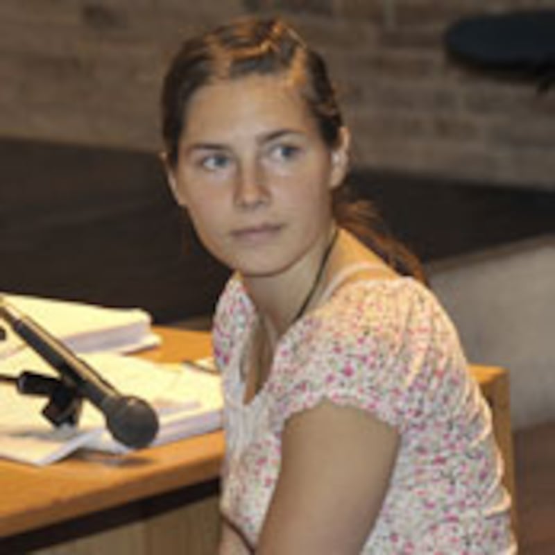 articles/2009/09/12/amanda-knoxs-summer-in-prison/nadeau-amanda-knox_48848_xoioyu