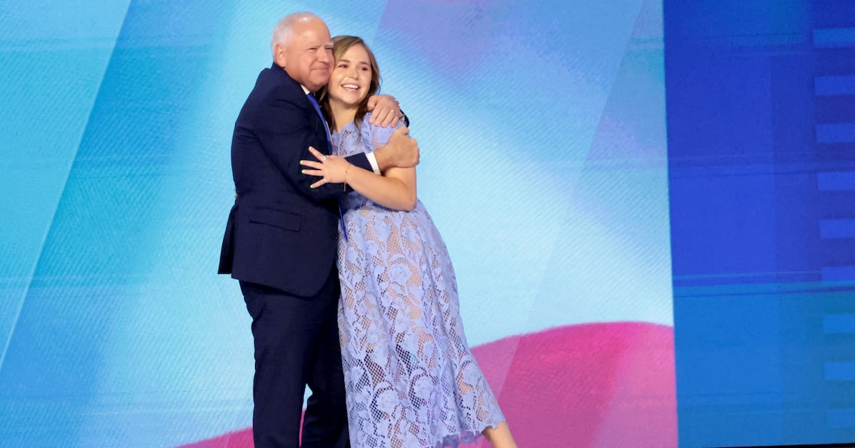 Hope Walz on Dad’s Election Loss: ‘This Country Doesn’t Deserve Kamala ...