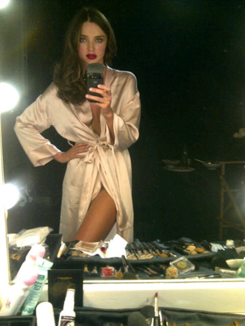 galleries/2011/08/07/britney-spears-sofia-vergara-hefner-and-more-celebrity-twitter-photos/miranda-kerr-twitpix_knrnbe