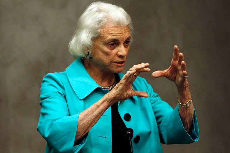 articles/2011/06/29/supreme-court-justices-defend-thomas-bush-v-gore-at-aspen-ideas-festival/supreme-justices-grove_limzsy