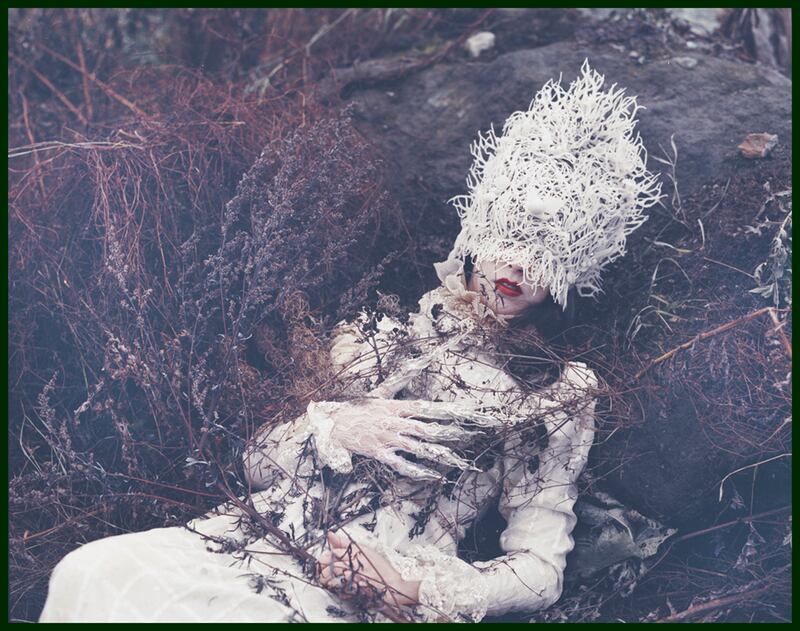 galleries/2015/02/03/gorgeous-dark-russian-fairy-tales-photos/150203-russian-fairy-tale-01_cu4mg9