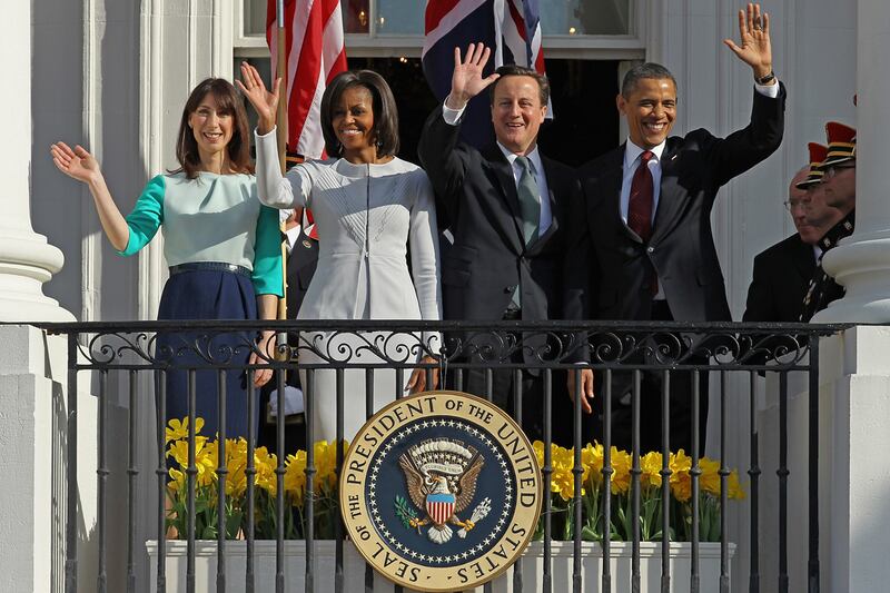 galleries/2010/05/07/first-lady-fashion/mobama-fashion-9_zm7ohf