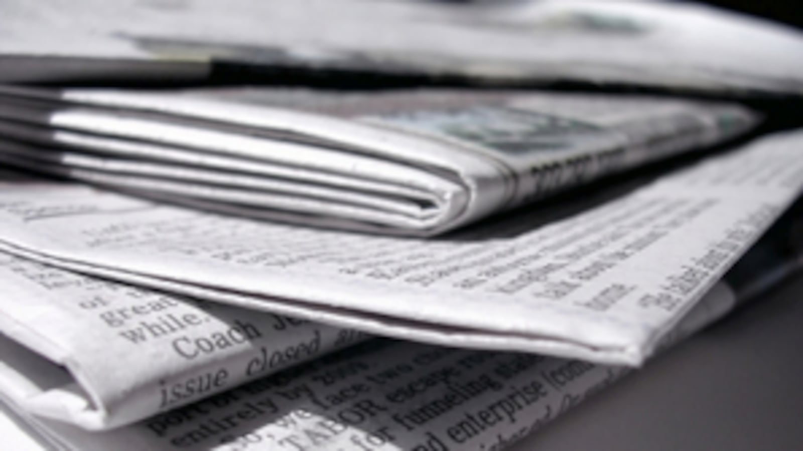 articles/2010/01/27/the-curious-tale-of-obamas-biggest-defender/smerconish-elie-light_77818_hyfb7q