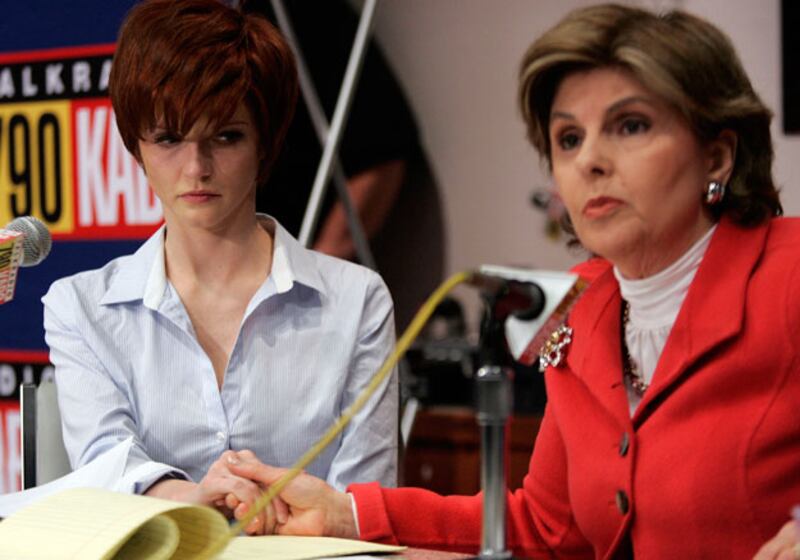 galleries/2010/07/23/celebrity-legal-eagles/la-law---allred_hlwl6q