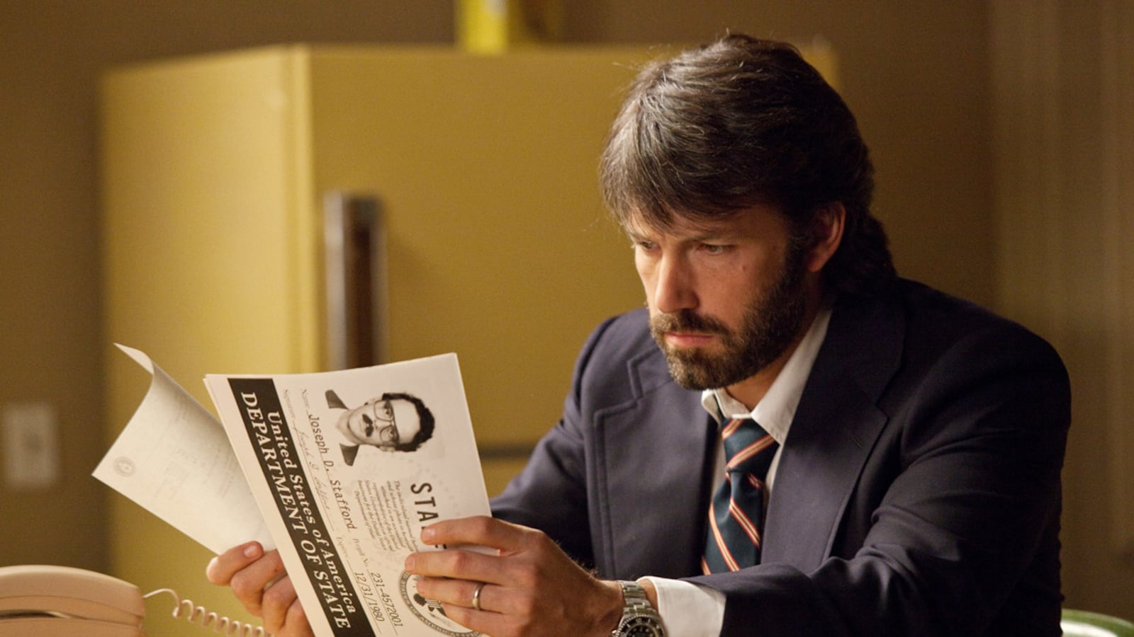 cheats/2012/10/04/how-ben-affleck-got-serious/argo-movie-article_gkvih9