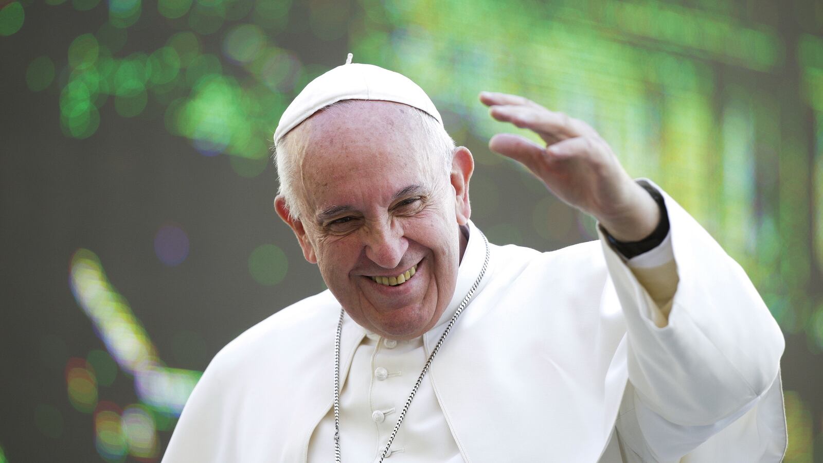 cheats/2015/10/02/pope-held-meeting-with-same-sex-couple/151002-pope-cheat_zddlow