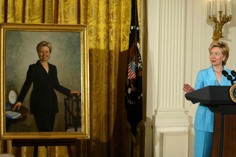 galleries/2013/01/12/kate-middleton-and-more-questionable-official-portraits/portraits-hillary2560_shkdrp