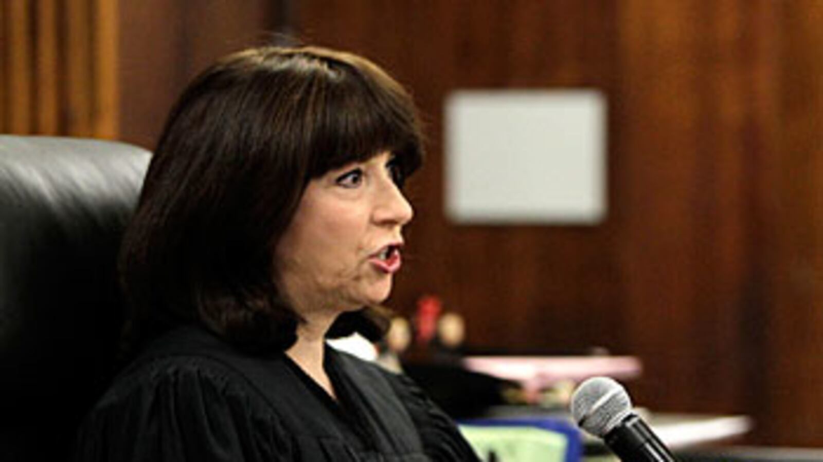 cheats/2010/08/12/judge-recuses-herself-in-lohan-case/judge-marsha-revel_uulard