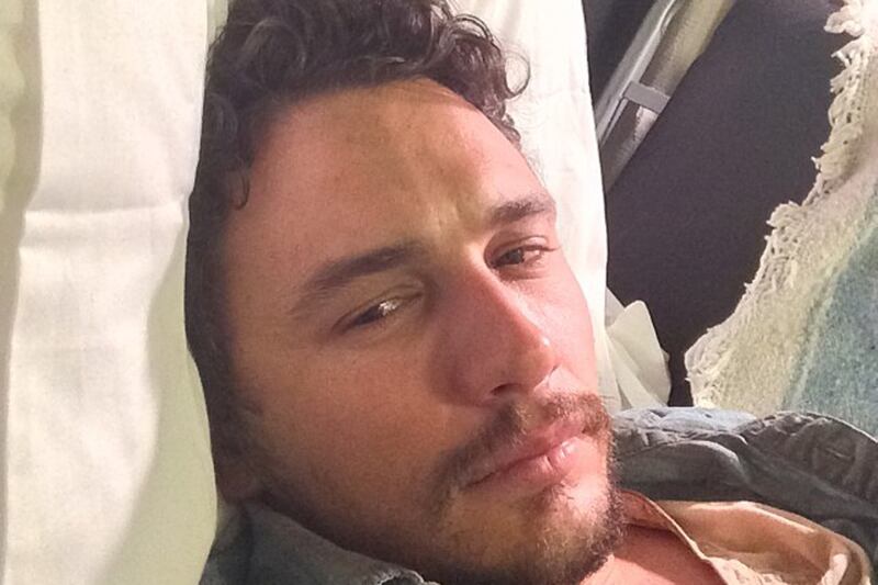 articles/2014/04/05/james-franco-and-more-celebrity-social-media-fails/140404-watts-social-tease_jimvez