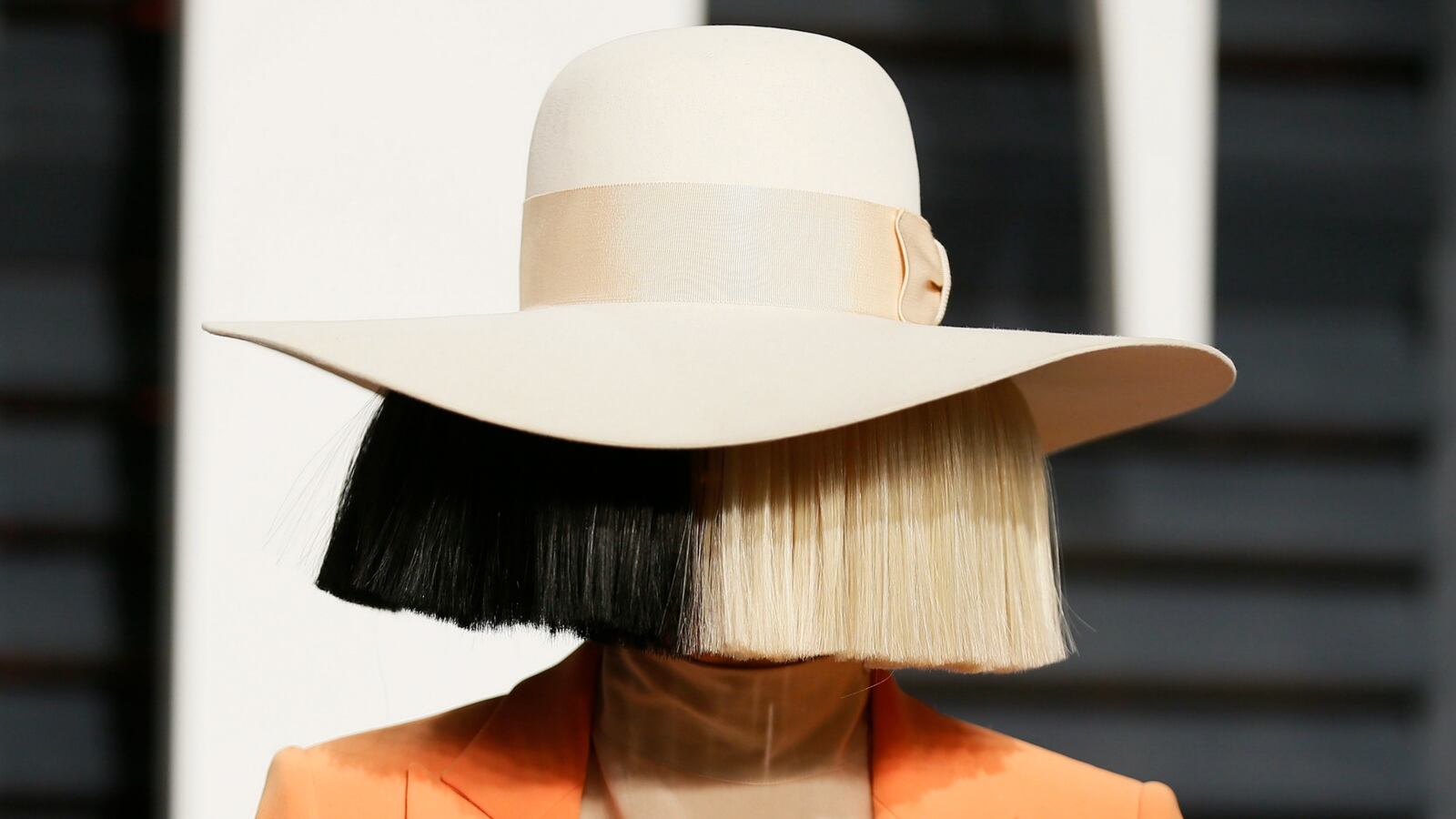 REUTERSDanny_Moloshok_yvfiwx