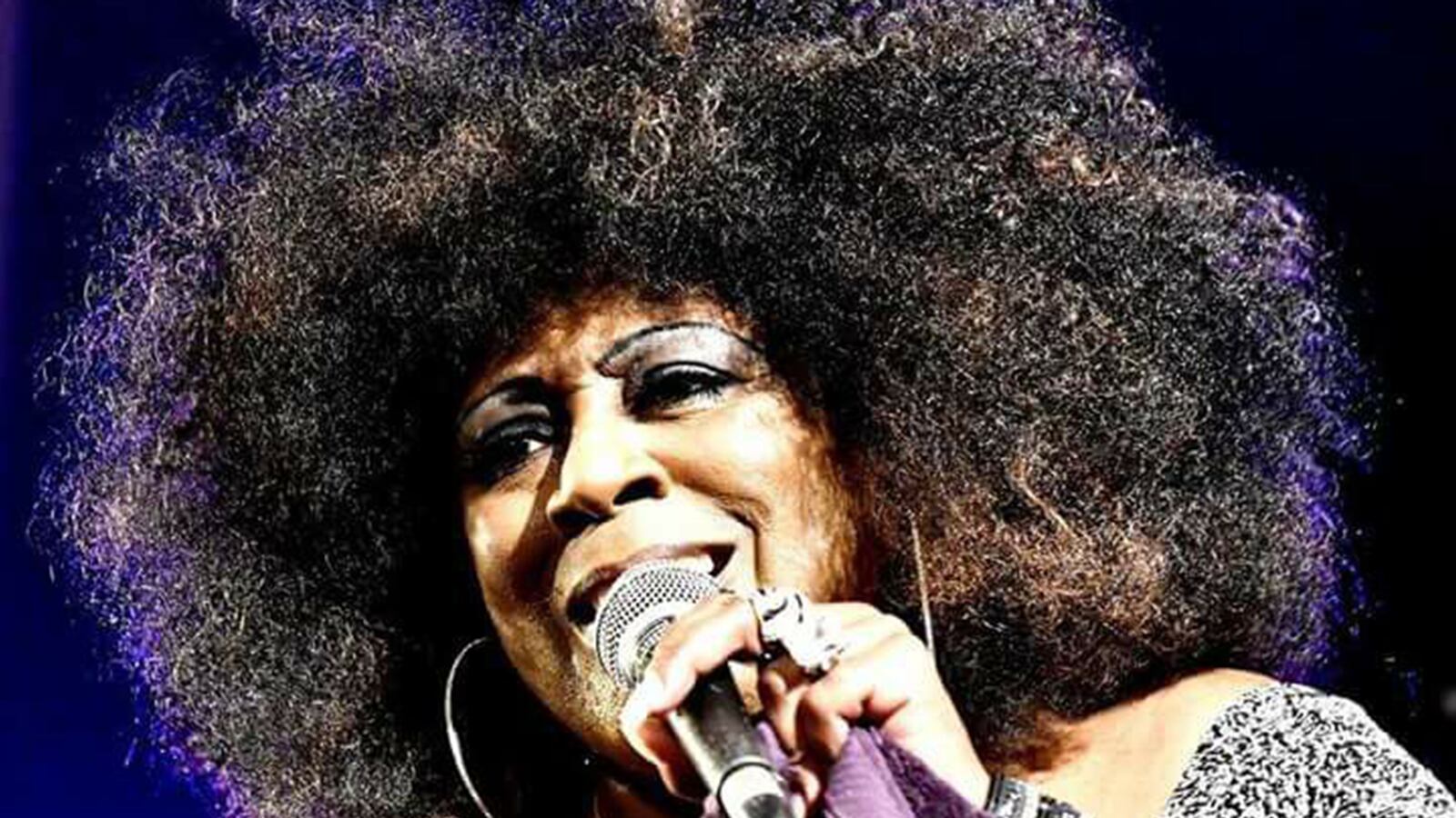 200710-bradley-ladya-tease_kr4kqr