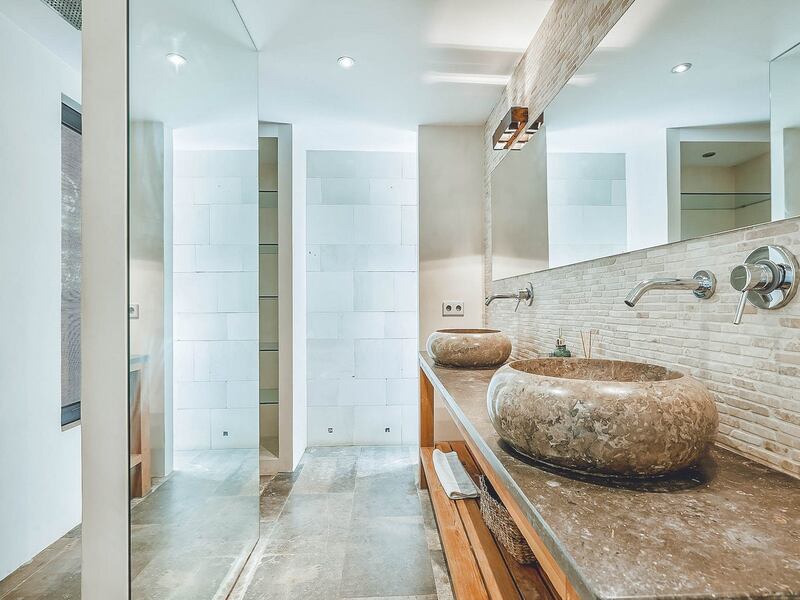 220407-omg-villa-madison-12_w8pjeh