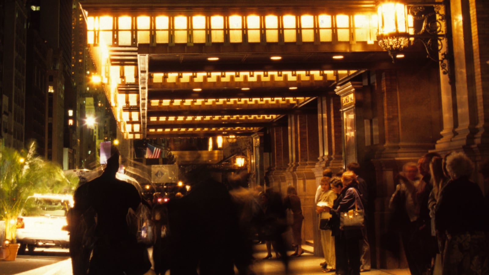 articles/2011/10/05/thomas-pynchon-a-brief-encounter-with-the-elusive-novelist/pynchon-encounters-romeo_um5jts