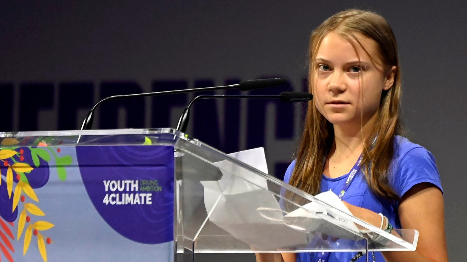 2021-09-28T093617Z_941496315_RC2XYP9EJQ9K_RTRMADP_3_CLIMATE-CHANGE-ITALY-GRETA_m2zcnq