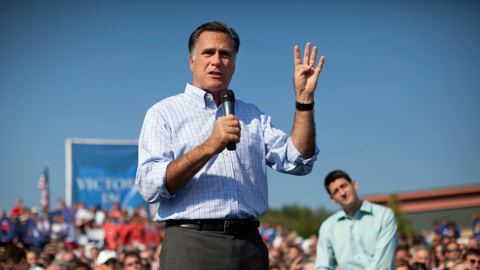 cheats/2012/08/26/romney-turns-focus-to-convention/romney-focuses-on-republican-convention-cheat_i0hcjo