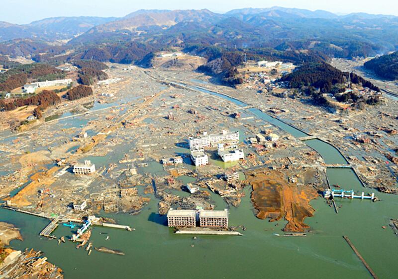 galleries/2011/03/11/quake-tsunami-hit-japan/japan-update-5_mrqwil