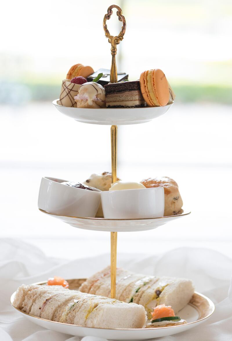 articles/2016/05/29/shoelace-ironing-and-corner-free-sandwiches-the-weird-royal-traditions-that-just-won-t-die/160528-sykes-british-embed-1_tlru07