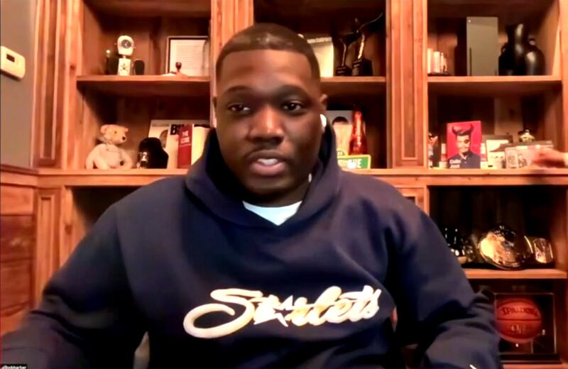 ManningCast, Michael Che on video call with the Mannings and Colin Jost