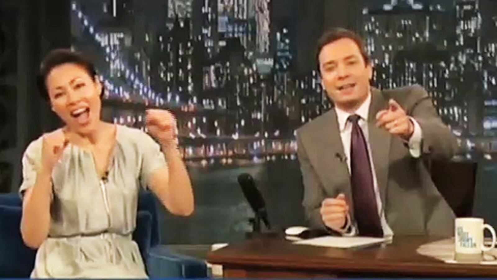 videos/2010/05/28/ann-curry-apologizes-for-commencement-mistake-on-fallon/fallon-ann-curry_sn5x59