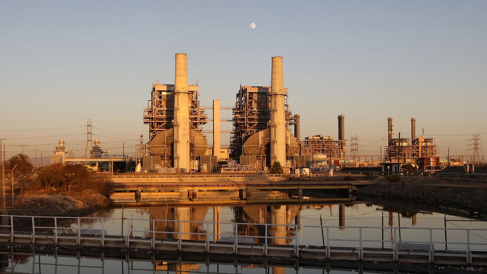 cheats/2013/03/28/epa-moves-ahead-with-cleaner-gasoline-rules/green-rankings-2012-aes_uq6j84