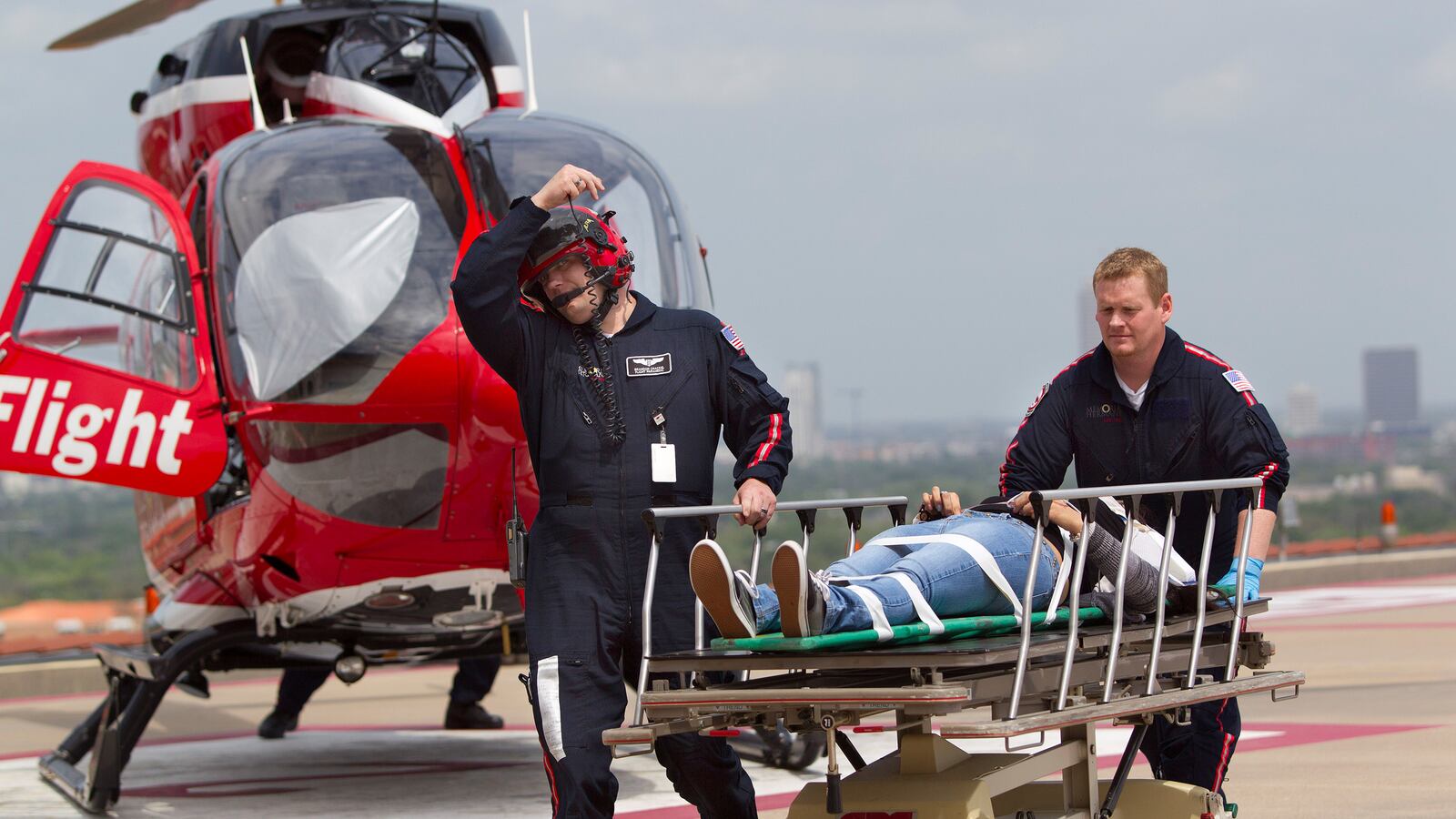 cheats/2013/04/09/mass-stabbing-reported-at-texas-college/130409-texas-stabbing-cheat_twipqt