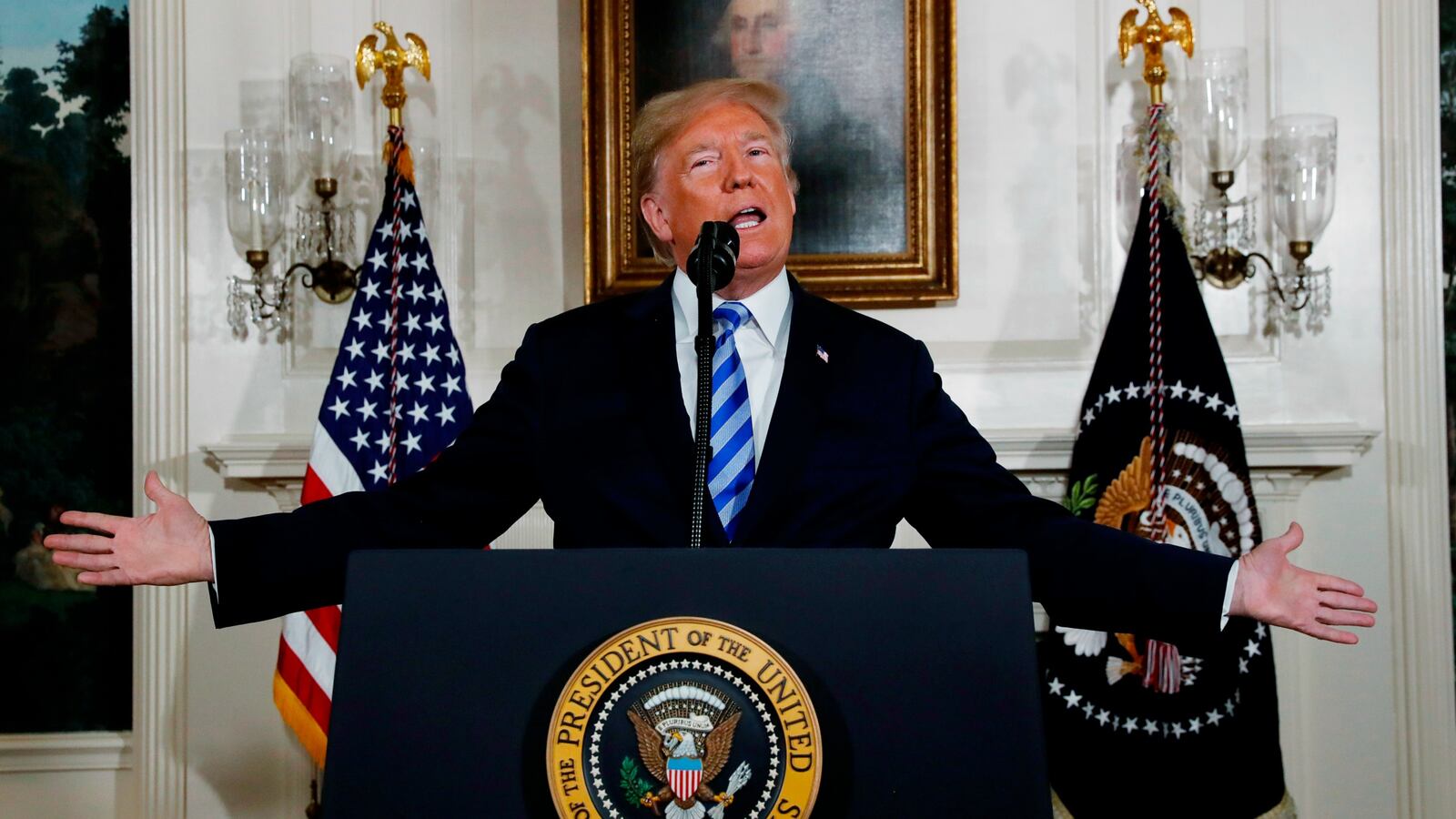 180508-trump-nyc-cheat_swiupf