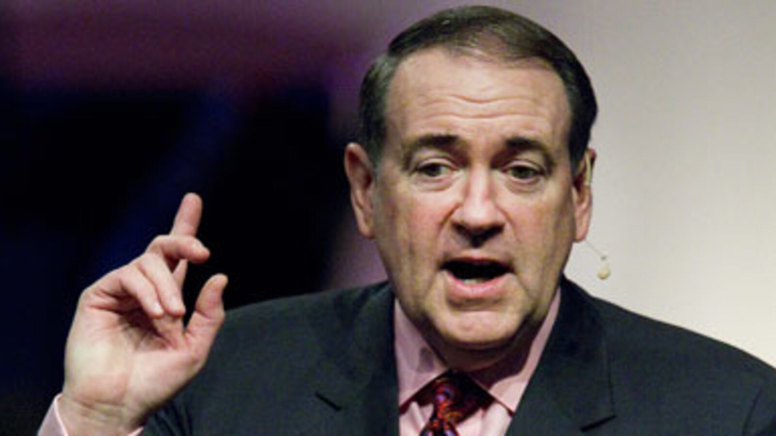 articles/2011/05/14/mike-huckabee-wont-run-for-president-in-2012-why-he-chose-fox/kurtz-huckabee-2_180568_drdoo0