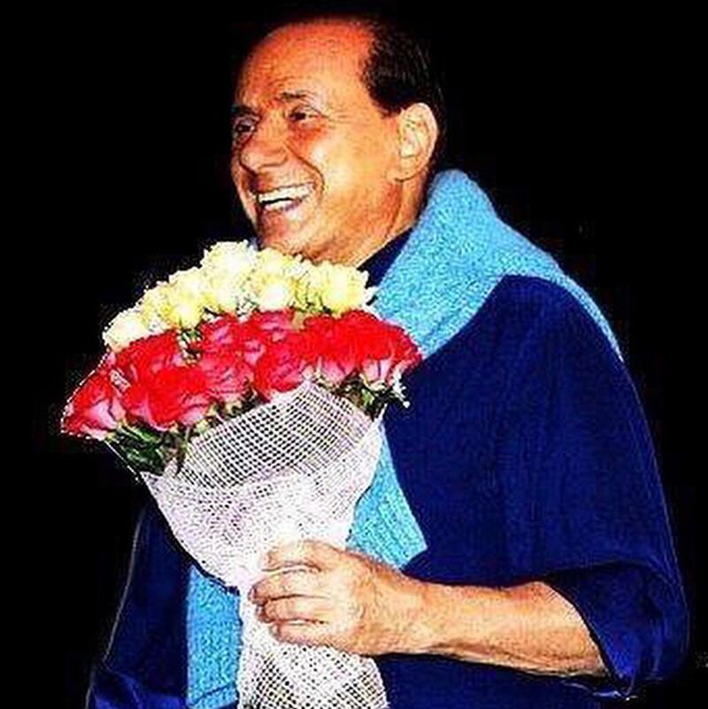 galleries/2015/05/31/berlusconi-has-the-instagram-of-a-tween-girl/150530-berlusconi-instgram7_wfgkfg