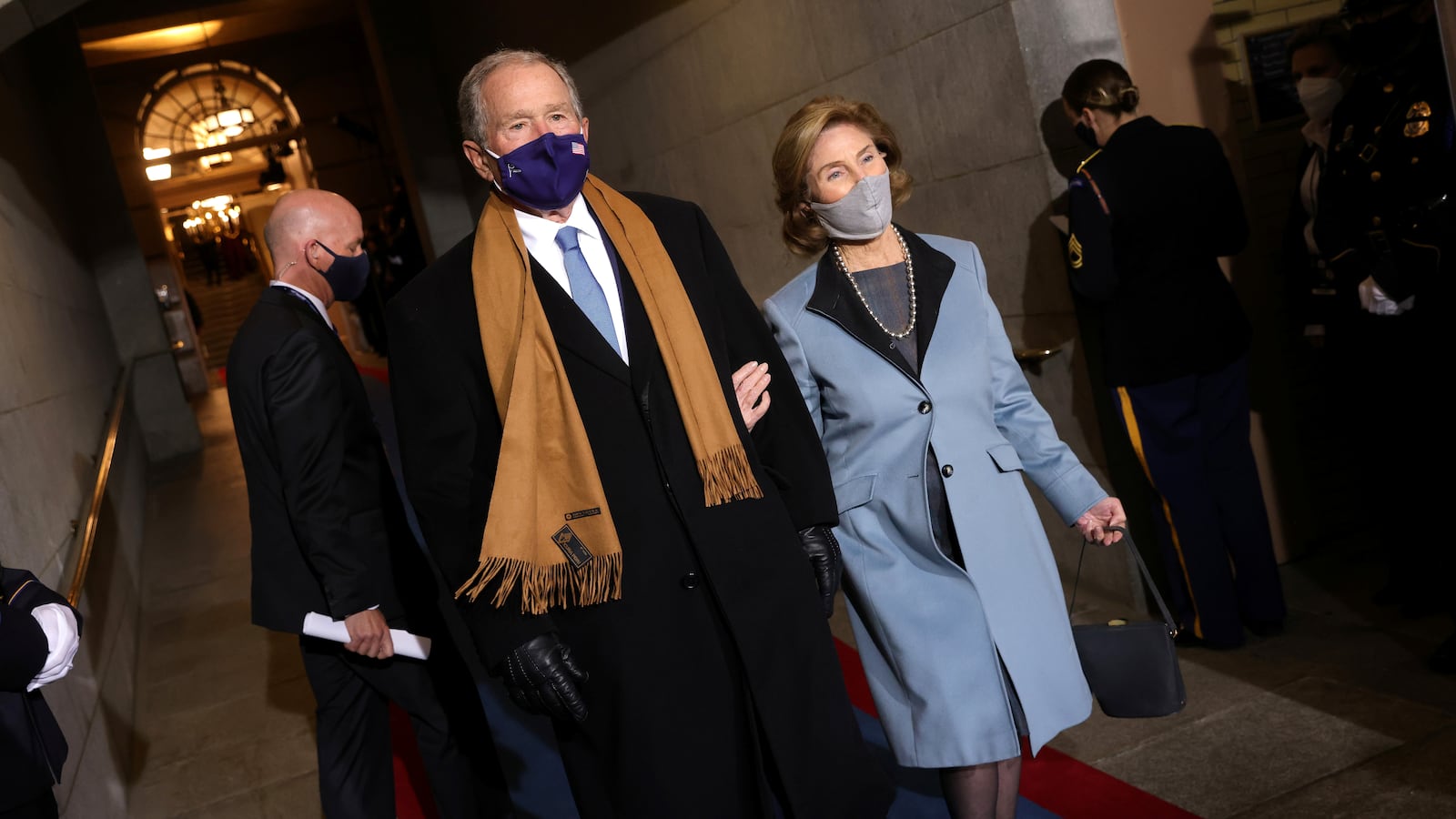 2021-01-20T215810Z_1084980928_RC2XBL9XDF9A_RTRMADP_3_USA-BIDEN-INAUGURATION_f0bmfi