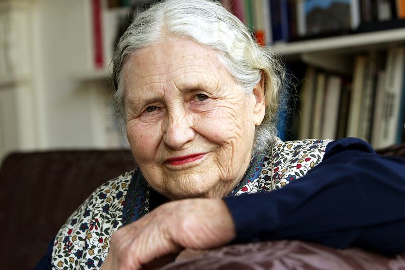 galleries/2012/01/28/20-brits-who-refused-knighthood-and-other-honors-photos/KNIGHT-06-Doris-Lessing_ebh2v3