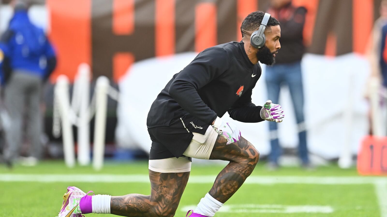 2021-10-31T154652Z_126664702_MT1USATODAY17066911_RTRMADP_3_NFL-PITTSBURGH-STEELERS-AT-CLEVELAND-BROWNS_gnerl1