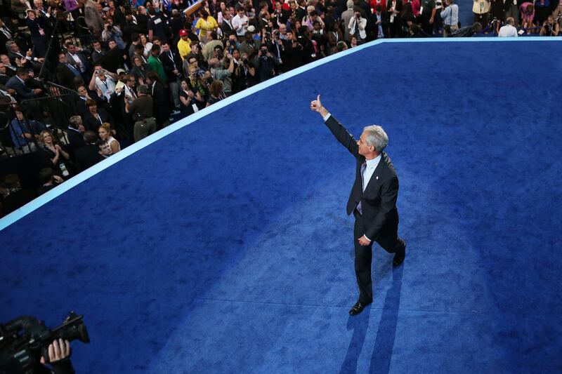 articles/2012/09/05/chicago-s-woes-could-hurt-obama-s-chances-for-re-election/warren-rahm-emanuel-chicago-embed_adqfjg