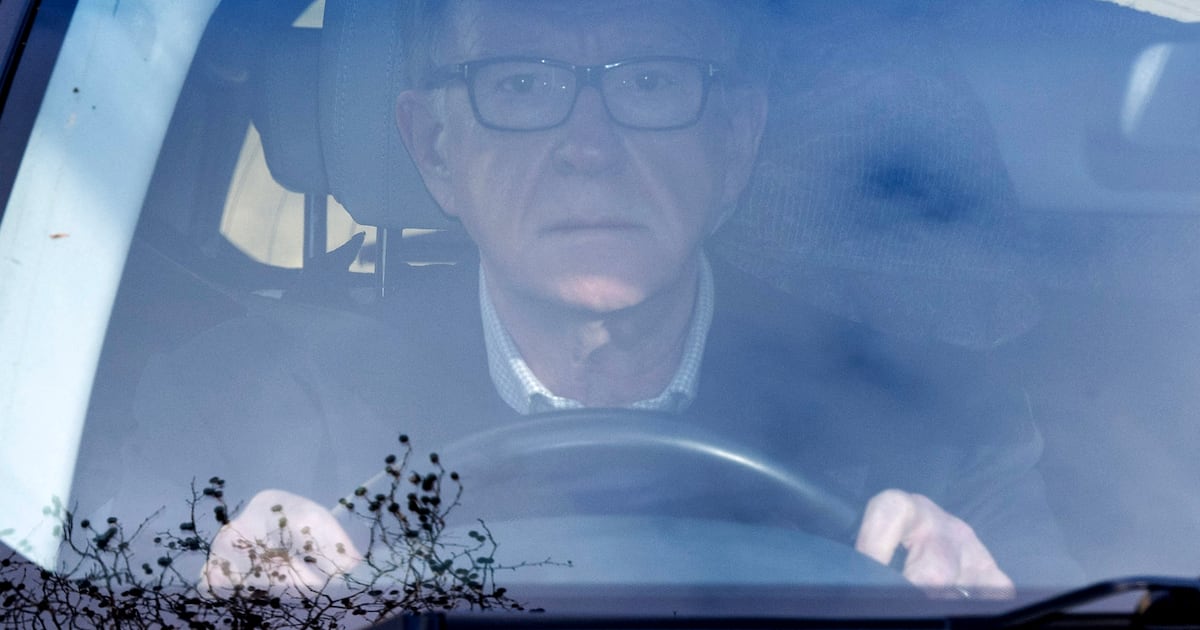 Cops Swooped on Epstein’s Pal to Stop Him From Fleeing