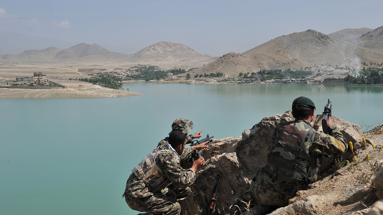 cheats/2012/06/22/26-dead-in-taliban-attack/afghanistan-taliban-lake-hotel-cheat_mmae36