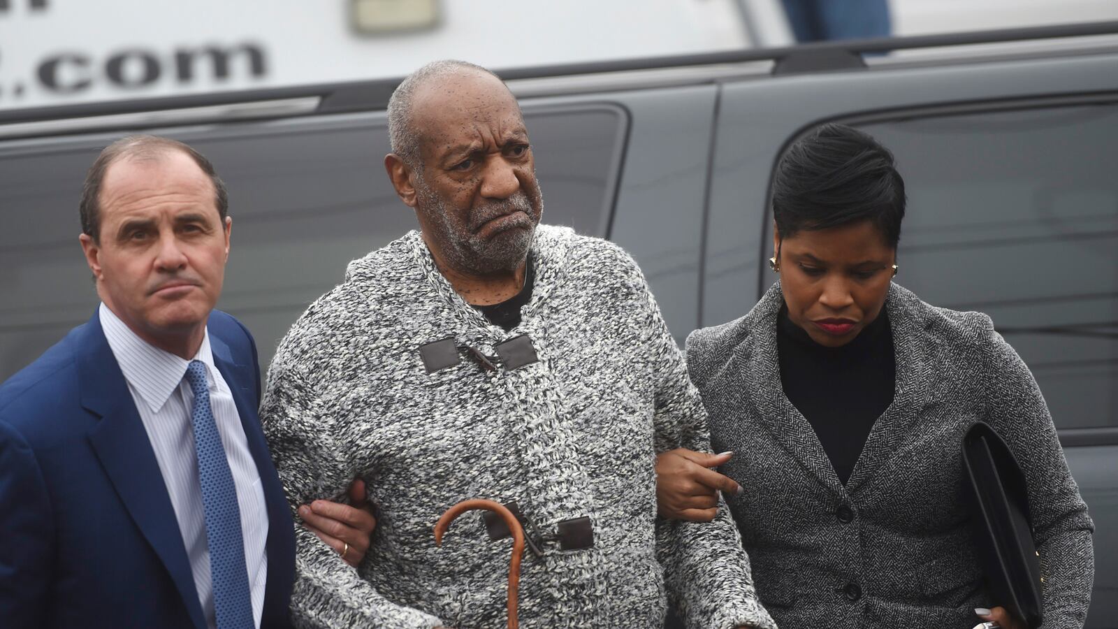 cheats/2016/01/01/cosby-breaks-his-silence-after-arrest/151230-photo-day-tease_kluu1a