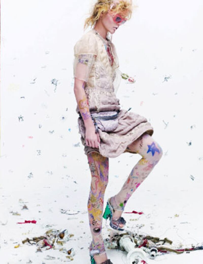 galleries/2010/01/22/craig-mcdean-for-interview-magazine/craig-mcdean---8_oqwphm