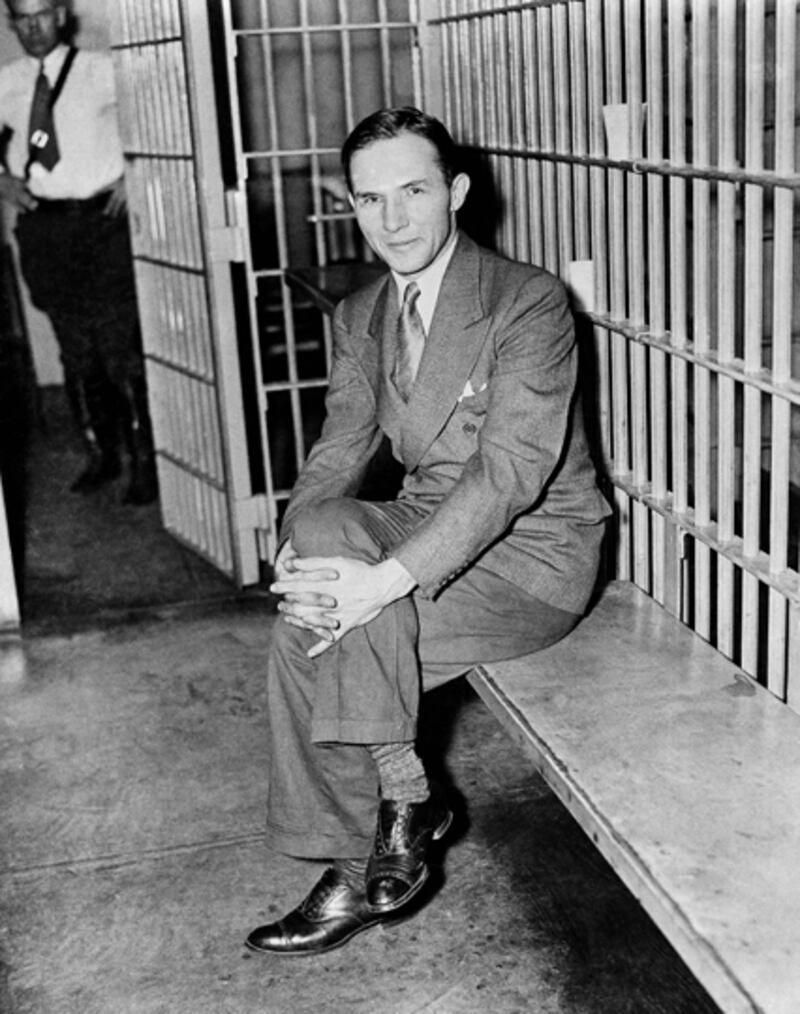 galleries/2011/11/11/leonardo-dicaprio-as-j-edgar-hoover-photos/j-edgar-hoover-hauptmann-2_vl7j3x