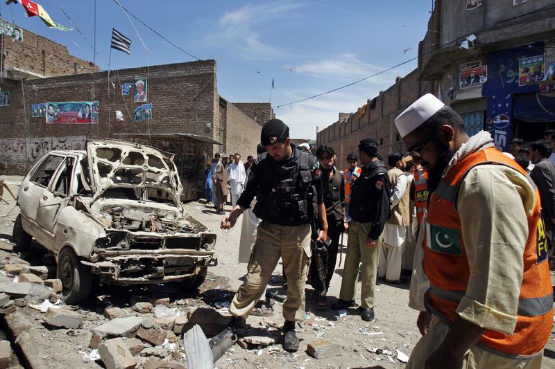 articles/2013/05/08/this-novel-will-change-your-view-of-pakistan/130505-pakistan-klay-tease_e6loux