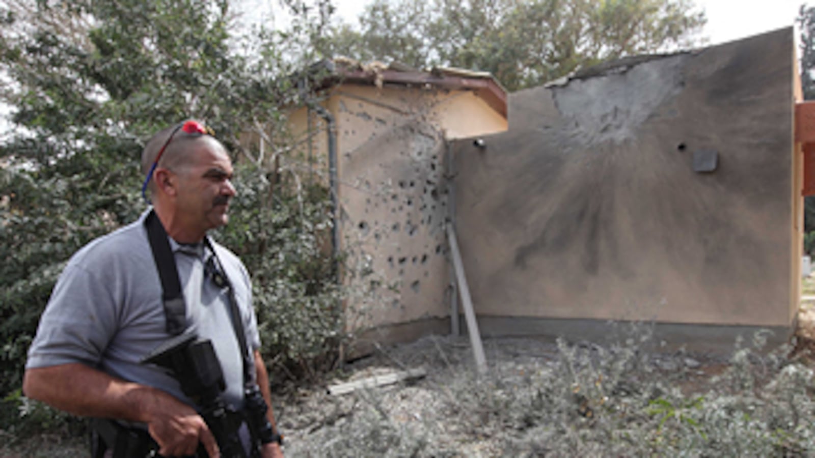 cheats/2011/03/19/hamas-hits-israel-with-mortars/israel-mortars_uhqjvv