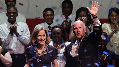 articles/2010/11/08/anne-gust-brown-governor-jerry-browns-wife-to-help-run-california/mathews-jerry-browns-wife_139397_heweeh