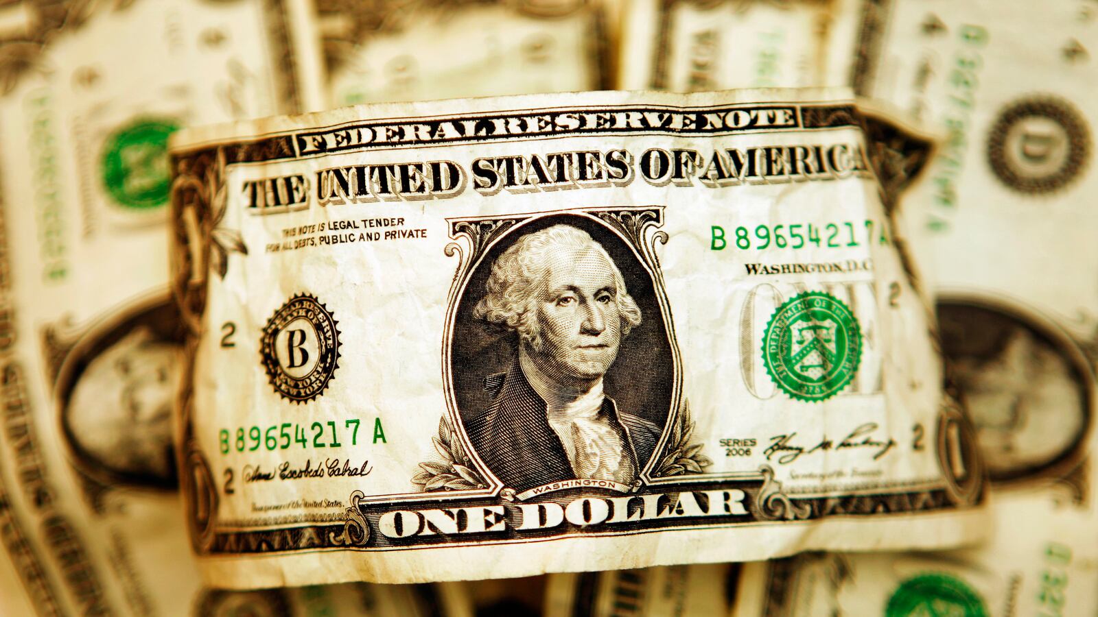 cheats/2015/01/14/poor-pay-more-income-to-taxes-than-rich/140808-retirement-money-cheat_snxyab