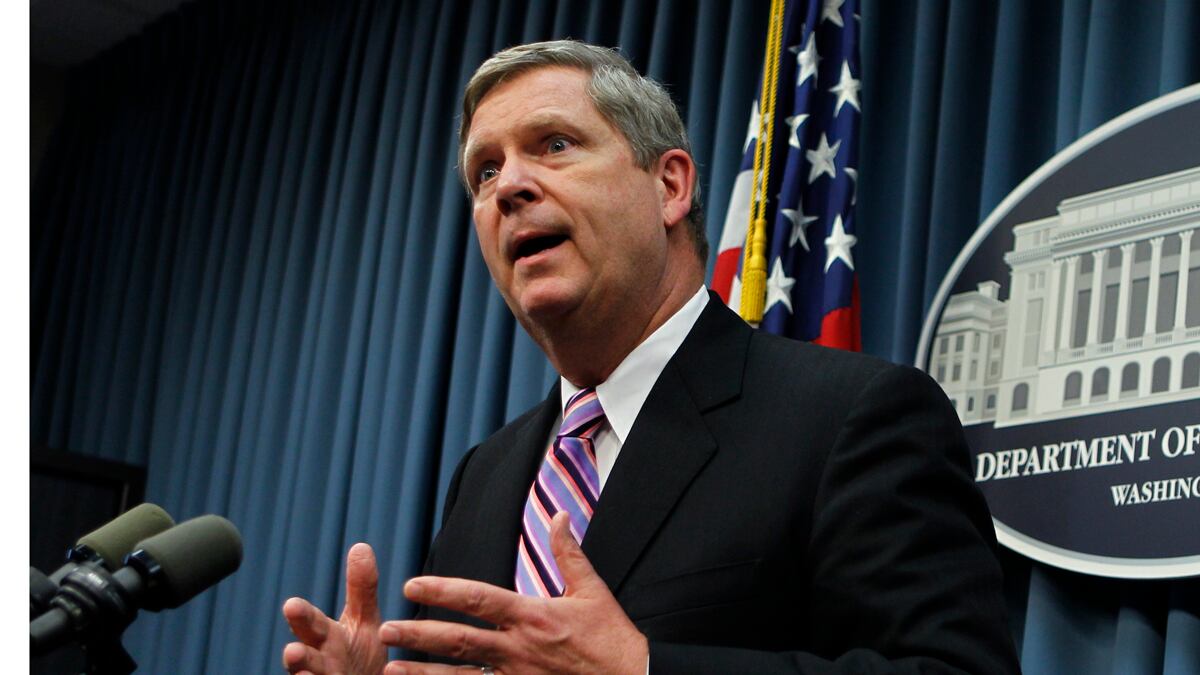 articles/2011/06/27/budget-talks-farmers-facing-government-agriculture-subsidies-cuts/tom-vilsack-conant-110627_so1dzc