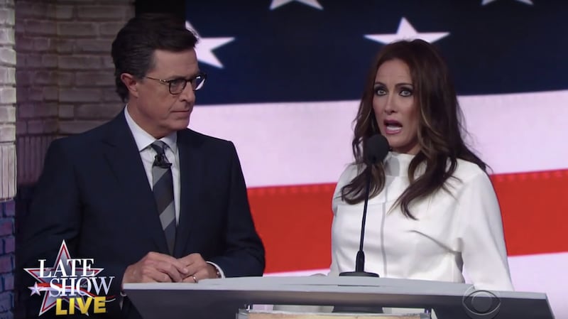 articles/2016/07/20/laura-benanti-s-melania-trump-defends-herself-on-colbert/160719-wilstein-colbert-melania-tease_ryvngy