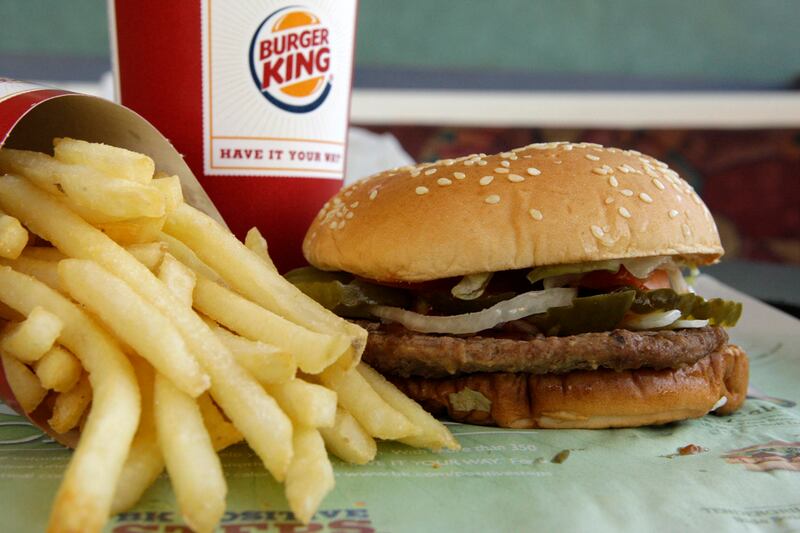 galleries/2012/07/18/needle-found-in-delta-sandwiches-and-more-gross-things-found-in-food/grossest-things-found-in-food-syringe_koa1xl