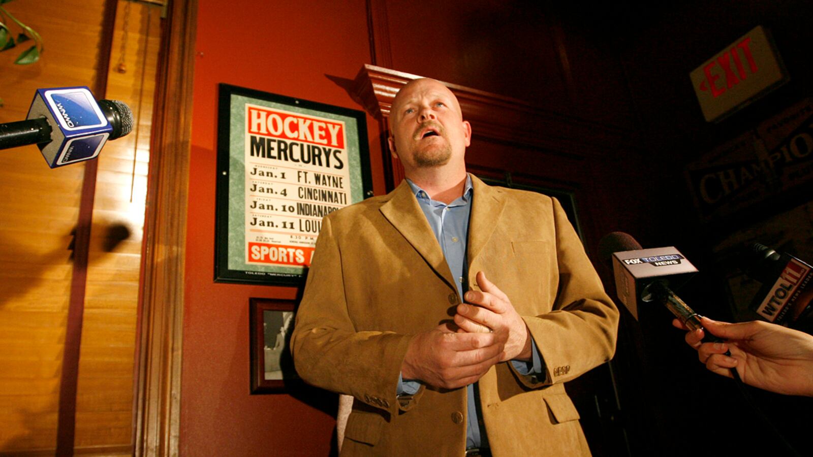 cheats/2011/10/26/joe-the-plumber-running-for-congress/joe-the-plumber-cheat_j8kxwm